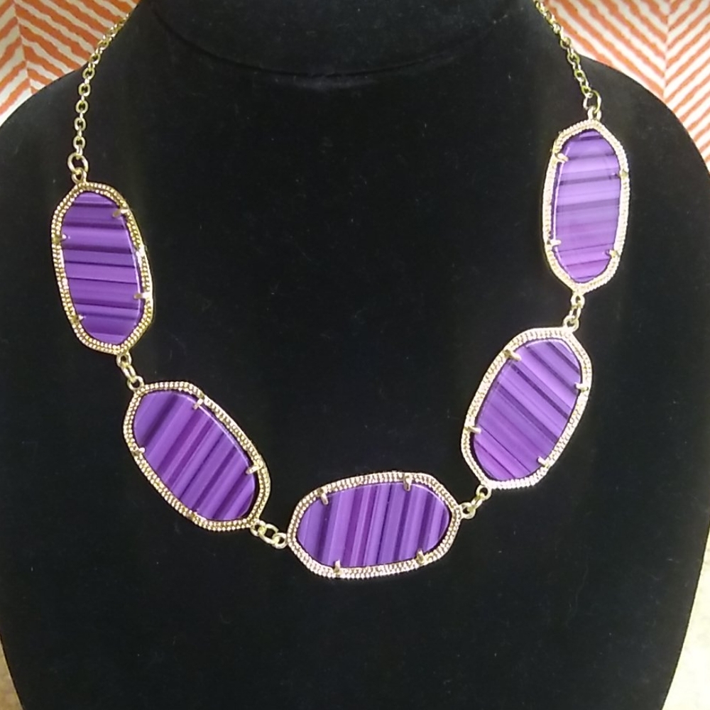 😻 3 For $15 Purple Striped Lucite Necklace